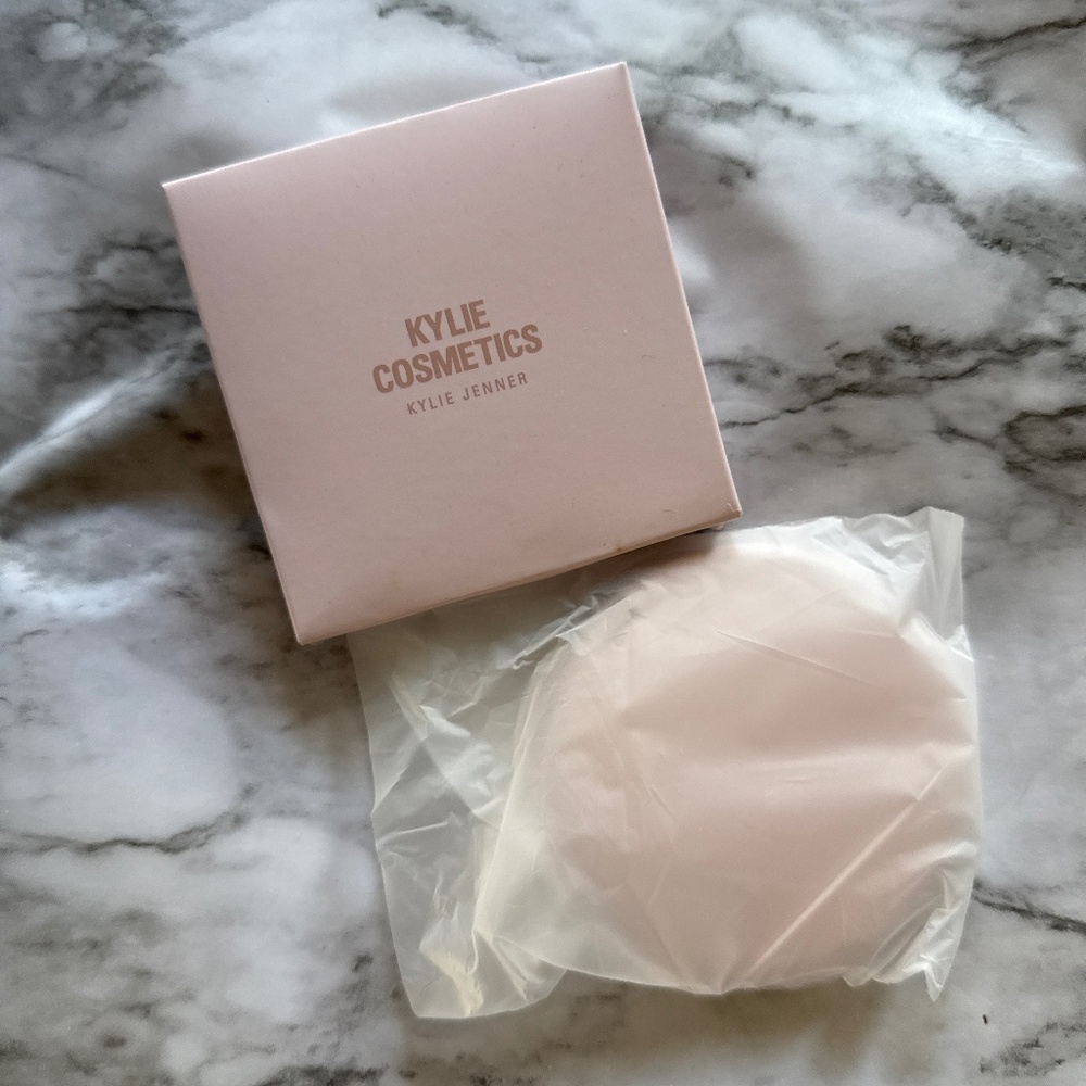 Kylie Cosmetics portable compact mirror